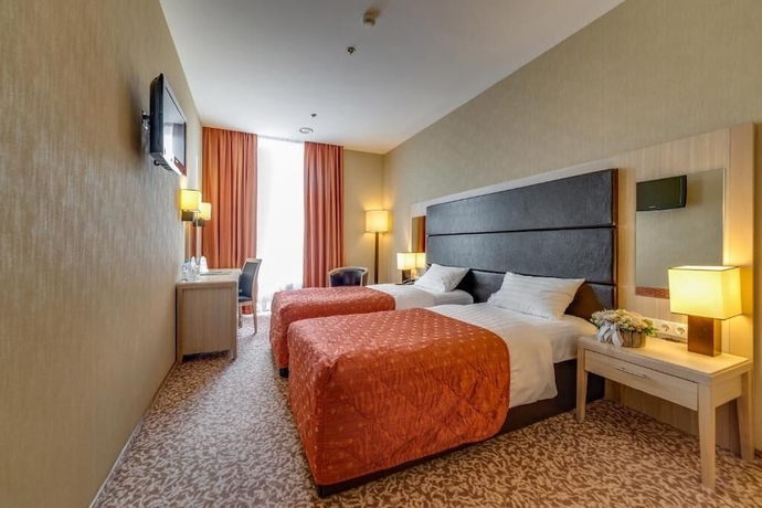 Imagen de la habitación del Hotel New Peterhof. Foto 11