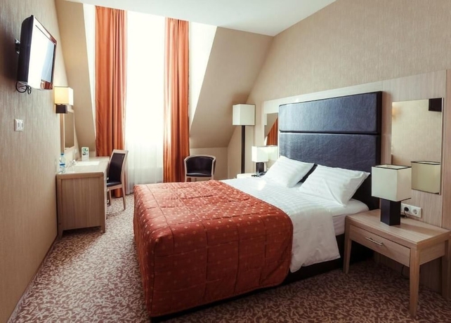 Imagen de la habitación del Hotel New Peterhof. Foto 13