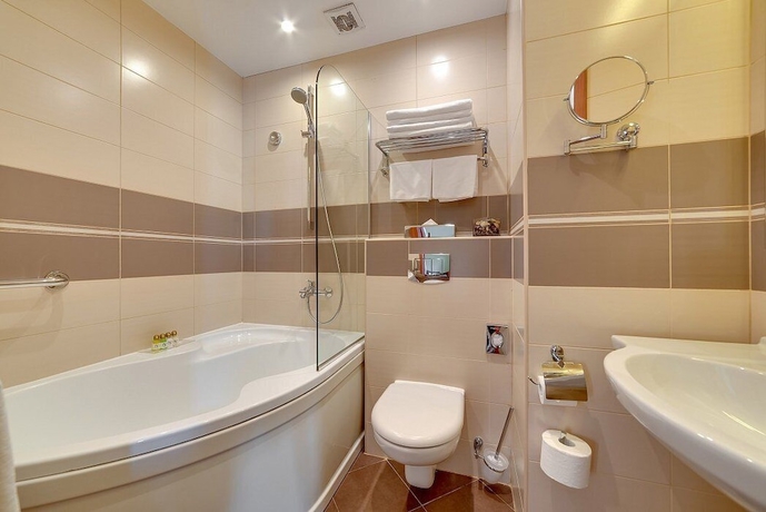 Imagen de la habitación del Hotel New Peterhof. Foto 18