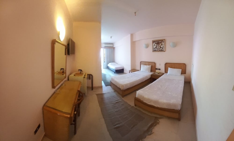 Imagen de la habitación del Hotel New Pola. Foto 5