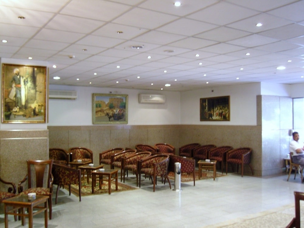 Imagen de los interiores del Hotel New Pola. Foto 16