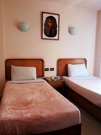 Imagen de la habitación del Hotel New Pola. Foto 6