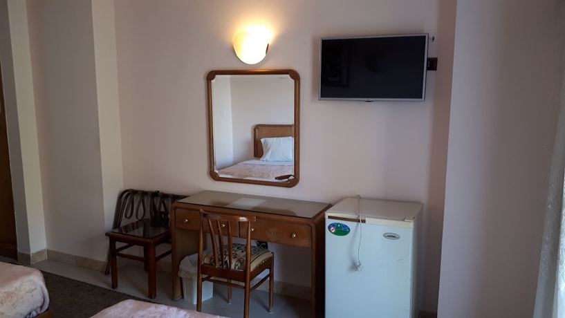 Imagen de la habitación del Hotel New Pola. Foto 14