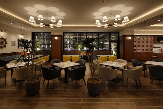 Imagen del bar/restaurante del Hotel New Port Yokosuka. Foto 9