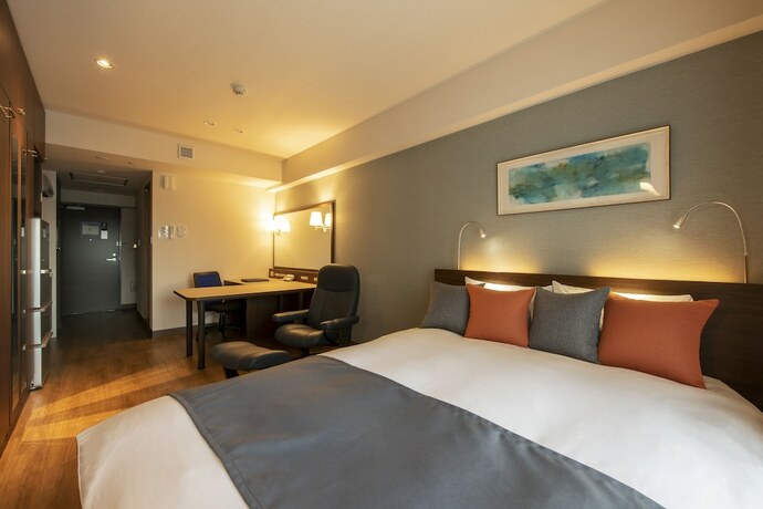 Imagen de la habitación del Hotel New Port Yokosuka. Foto 19