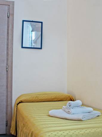 Imagen de la habitación del Hotel New Primula. Foto 7