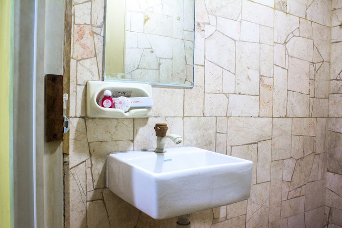 Imagen de la habitación del Hotel New Priok Indah. Foto 19
