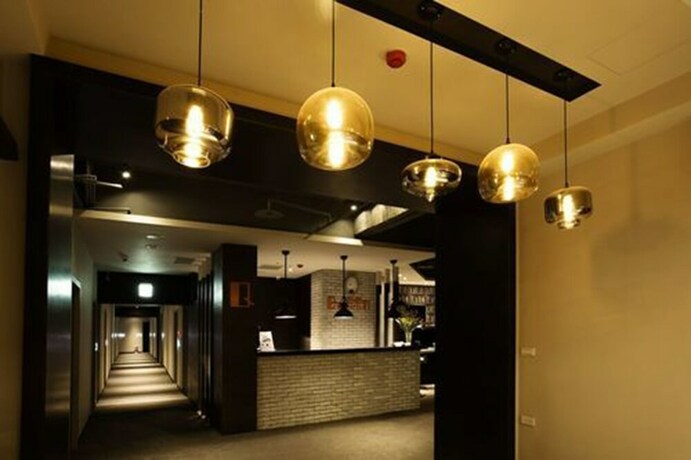 Imagen del bar/restaurante del Hotel New Queen 2. Foto 13