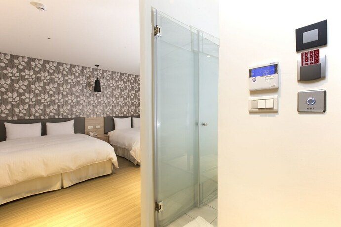 Imagen de la habitación del Hotel New Queen 2. Foto 26