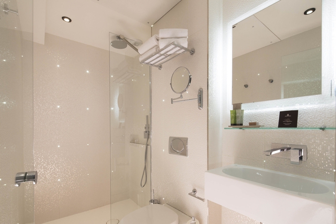 Imagen de la habitación del Hotel New République. Foto 4