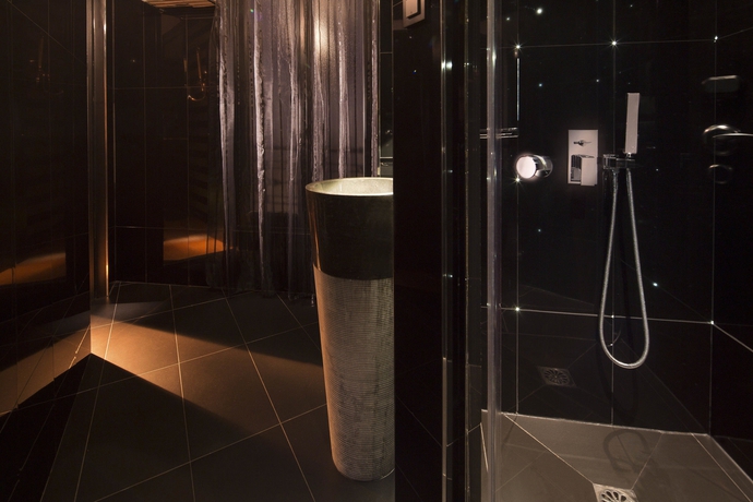 Imagen de la habitación del Hotel New République. Foto 6