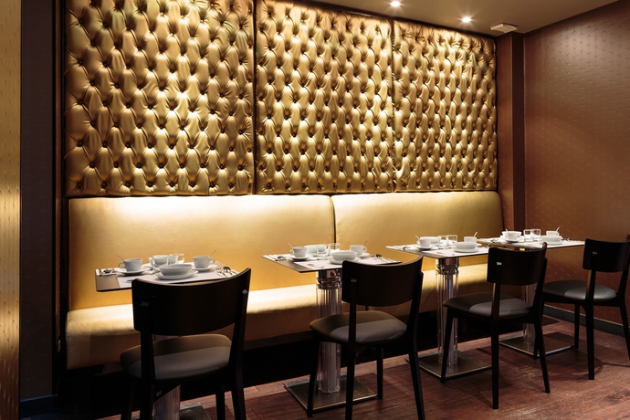 Imagen del bar/restaurante del Hotel New République. Foto 3