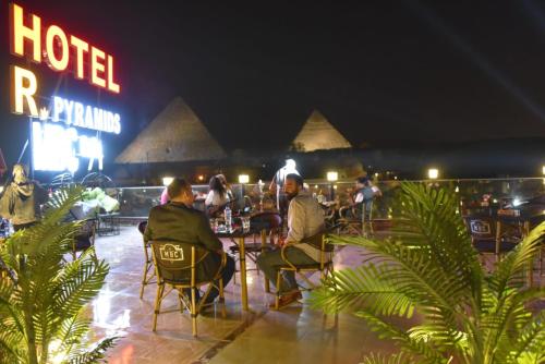Imagen general del Hotel New Regency Pyramids View. Foto 8