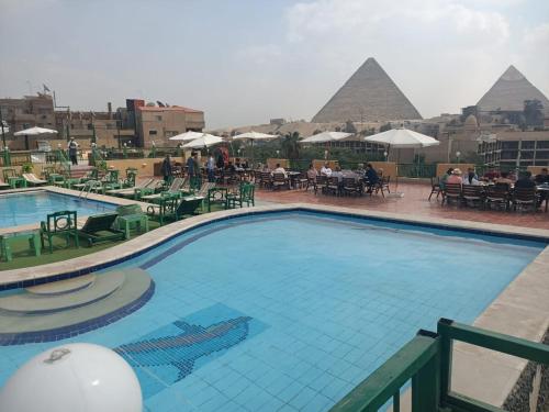 Imagen general del Hotel New Regency Pyramids View. Foto 9