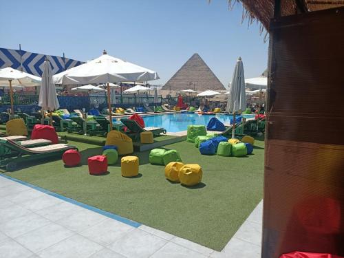 Imagen general del Hotel New Regency Pyramids View. Foto 10