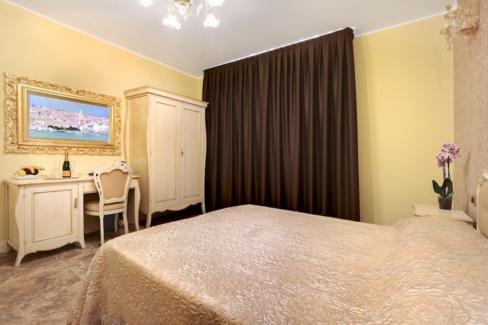 Imagen de la habitación del Hotel New Reiter. Foto 8