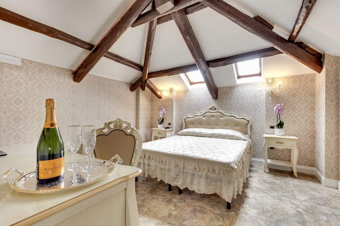 Imagen de la habitación del Hotel New Reiter. Foto 14