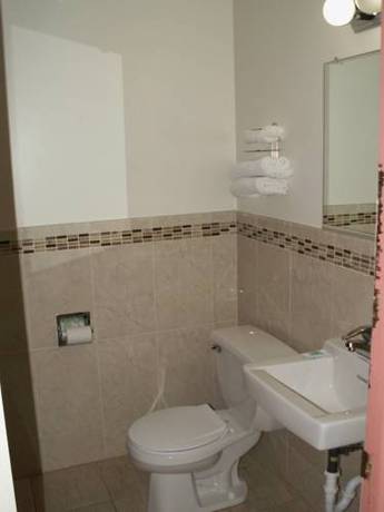 Imagen de la habitación del Hotel New Relax Inn. Foto 13