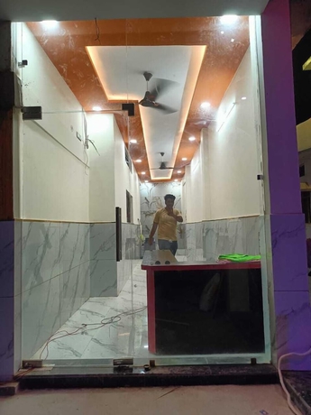 Imagen de los interiores del Hotel New Residency Palace. Foto 13