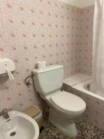 Imagen de la habitación del Hotel New Roser. Foto 16