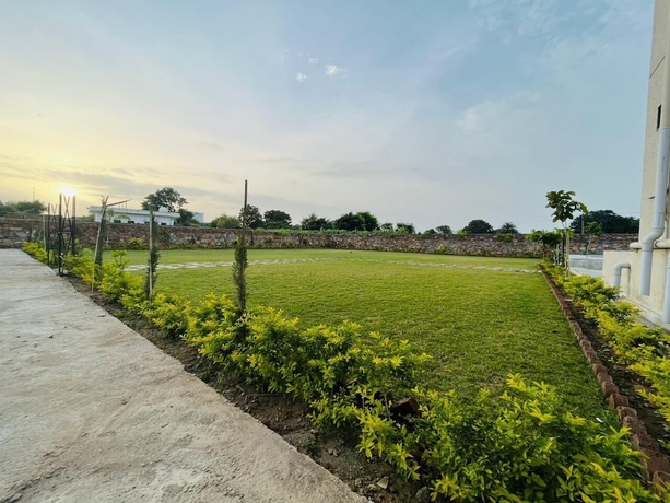 Imagen de los exteriores del Hotel New Royal Orbit and Restro Udaipur. Foto 9