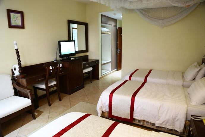 Imagen de la habitación del Hotel New Safari. Foto 17