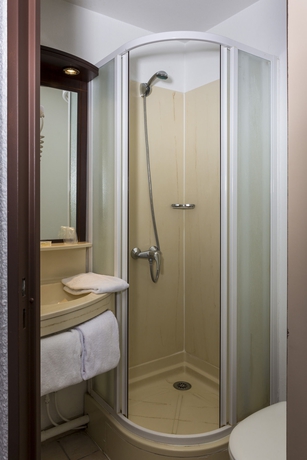 Imagen de la habitación del Hotel New, Saint-Gervais-la-Forêt. Foto 11