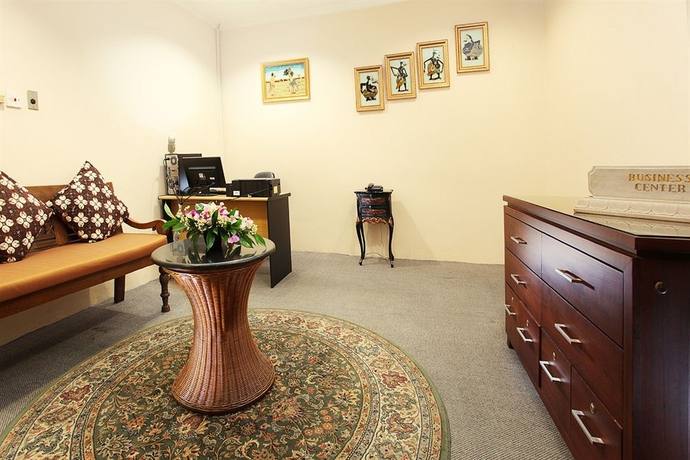 Imagen de los interiores del Hotel New Saphir Yogyakarta. Foto 9