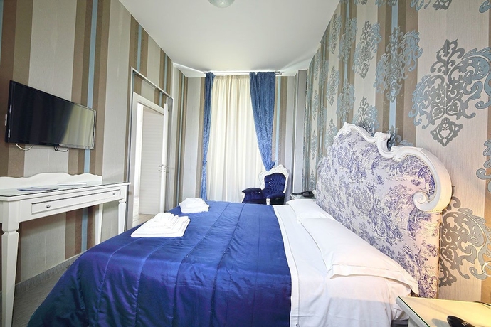 Imagen de la habitación del Hotel New Sayonara. Foto 4