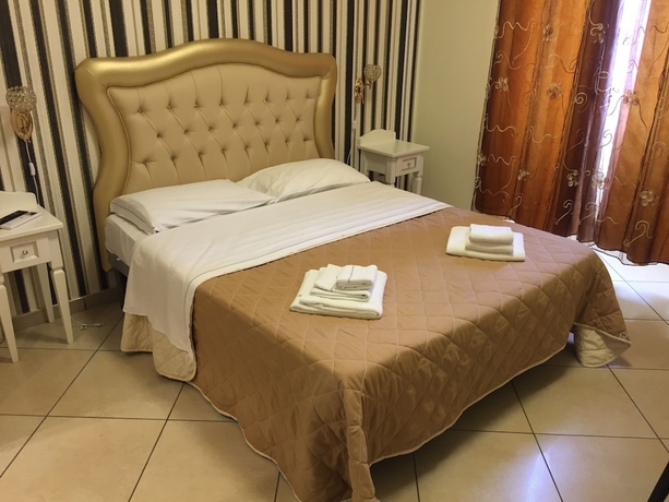 Imagen de la habitación del Hotel New Sayonara. Foto 8