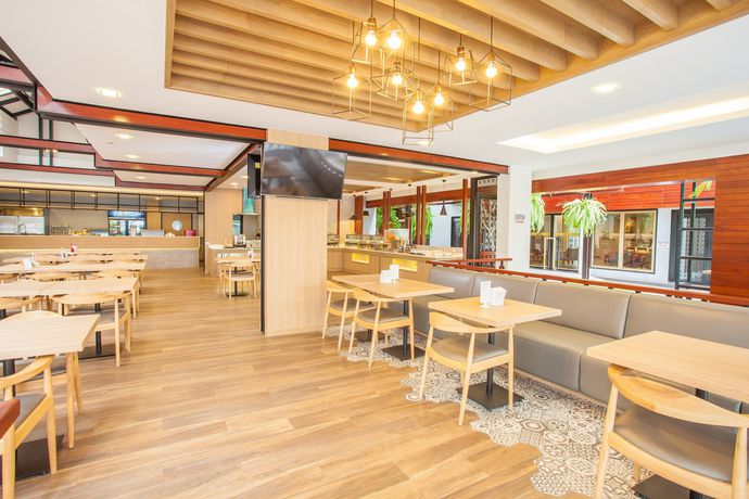 Imagen del bar/restaurante del Hotel New Siam Palace Ville. Foto 6