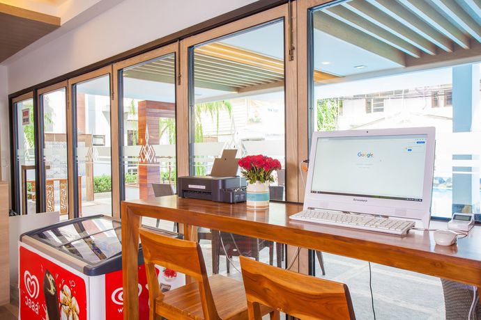 Imagen del bar/restaurante del Hotel New Siam Palace Ville. Foto 9