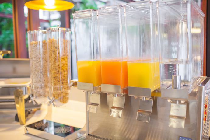 Imagen del bar/restaurante del Hotel New Siam Palace Ville. Foto 12