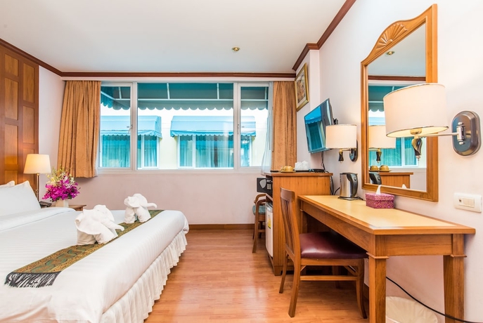 Imagen de la habitación del Hotel New Siam Riverside. Foto 8