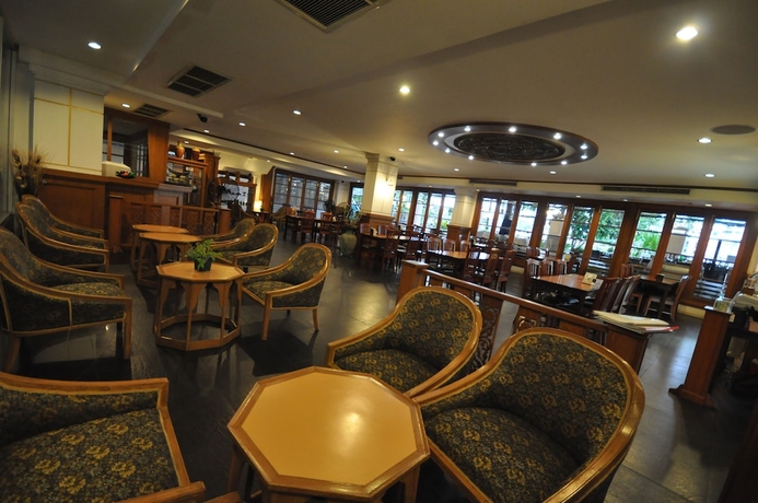 Imagen de los interiores del Hotel New Siam Riverside. Foto 19