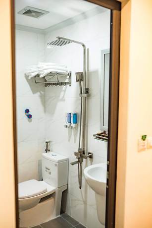 Imagen de la habitación del Hotel New Sky Airport. Foto 8