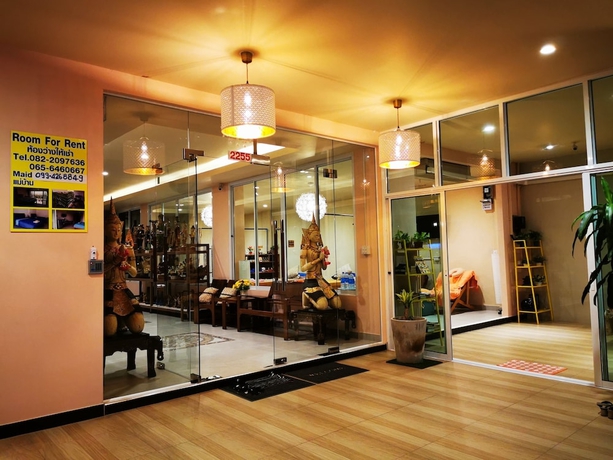Imagen de los interiores del Hotel New Sorot House. Foto 15