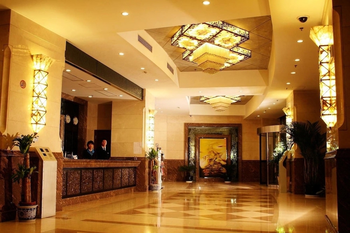 Imagen de los interiores del Hotel New Space - time Ruili Hotel. Foto 19