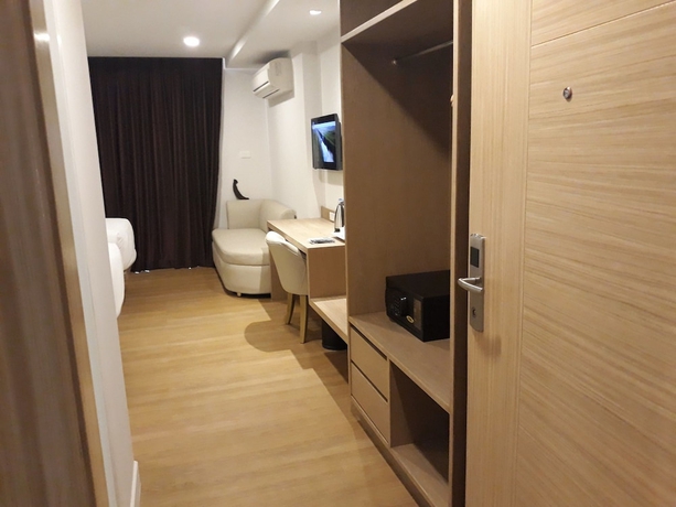 Imagen de la habitación del Hotel New Square Patong Hotel. Foto 7