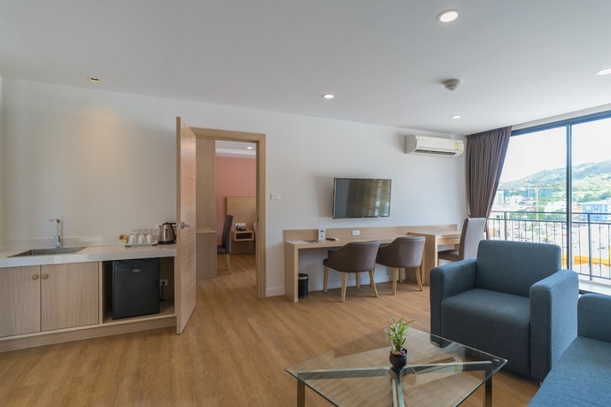 Imagen de la habitación del Hotel New Square Patong Hotel. Foto 14