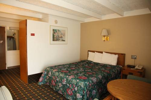 Imagen de la habitación del Hotel New Stanton Garden Inn. Foto 2