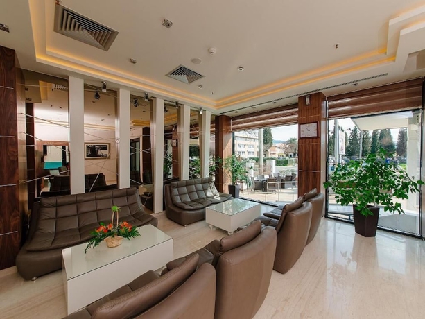 Imagen de los interiores del Hotel New Star, Podgorica. Foto 15