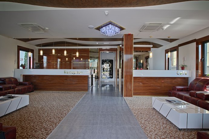 Imagen de los interiores del Hotel New, Stupsko Brdo. Foto 19