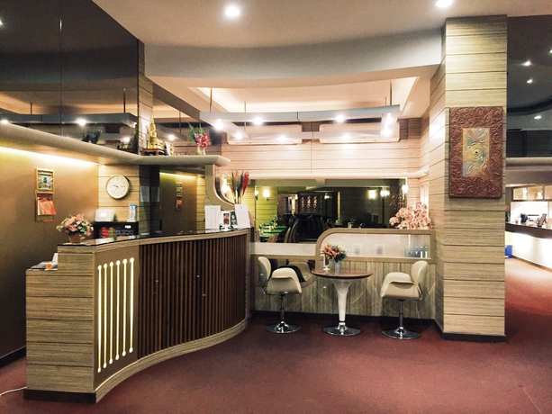Imagen del bar/restaurante del Hotel New Suanmali. Foto 6