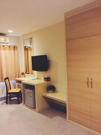 Imagen de la habitación del Hotel New Suanmali. Foto 9