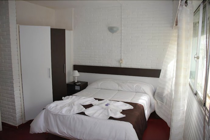 Imagen de la habitación del Hotel New Success. Foto 9