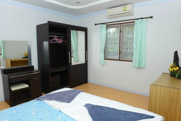 Imagen de la habitación del Hotel New Sunrise Village Maenam Beach. Foto 17