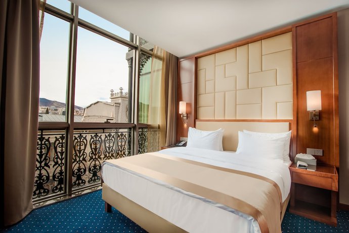 Imagen de la habitación del Hotel New Tiflis. Foto 4