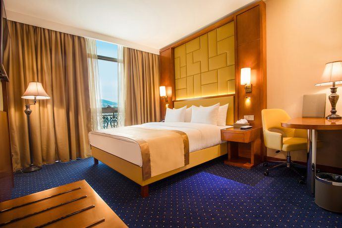 Imagen de la habitación del Hotel New Tiflis. Foto 10