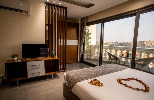 Imagen general del Hotel New Top Pyramids. Foto 8